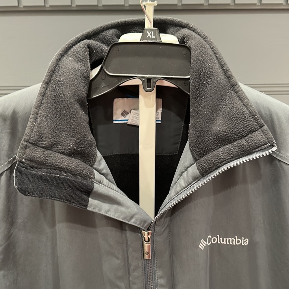 Columbia Coat - Picture 4 of 10